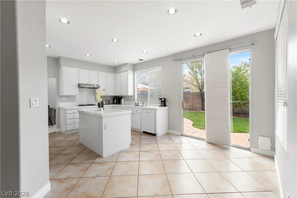 7823 Windward, Las Vegas, NV 89147