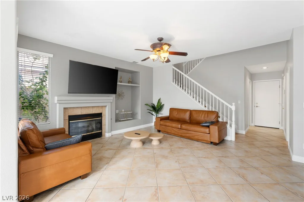 7823 Windward, Las Vegas, NV 89147