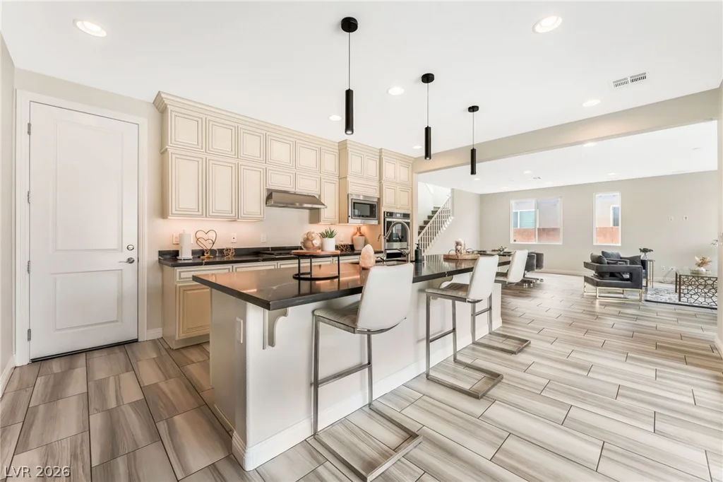 7315 Ellington Park, Las Vegas, NV 89166