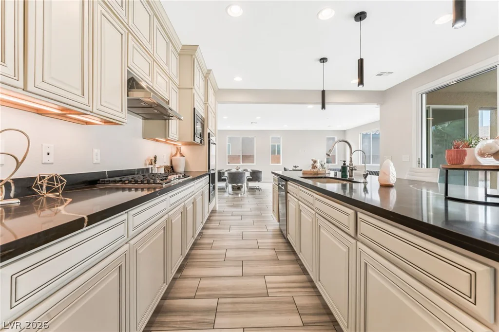 7315 Ellington Park, Las Vegas, NV 89166