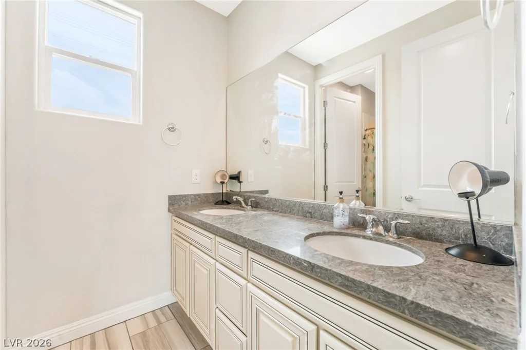 7315 Ellington Park, Las Vegas, NV 89166