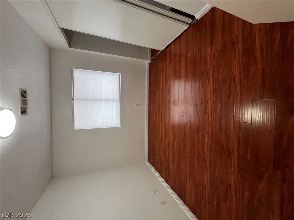 9770 Silver Dew, Las Vegas, NV 89183