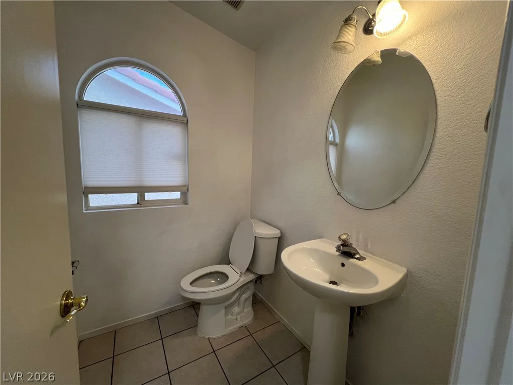 9770 Silver Dew, Las Vegas, NV 89183