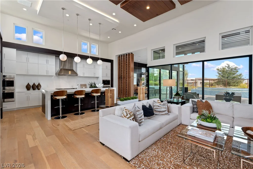 10932 White Clay, Las Vegas, NV 89135