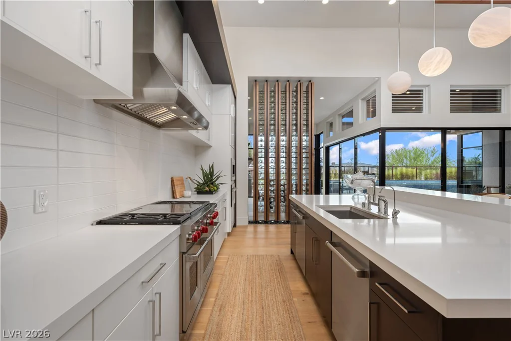 10932 White Clay, Las Vegas, NV 89135