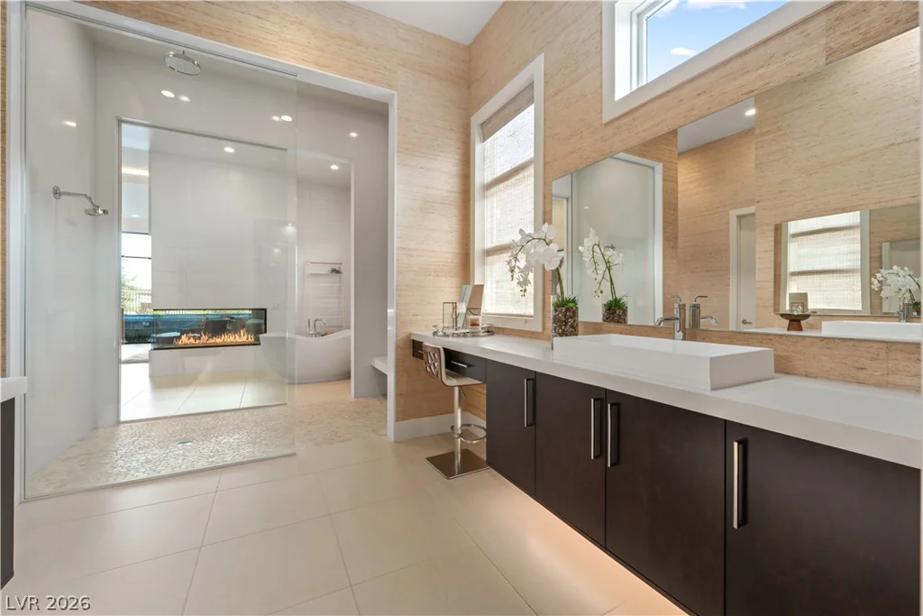 10932 White Clay, Las Vegas, NV 89135