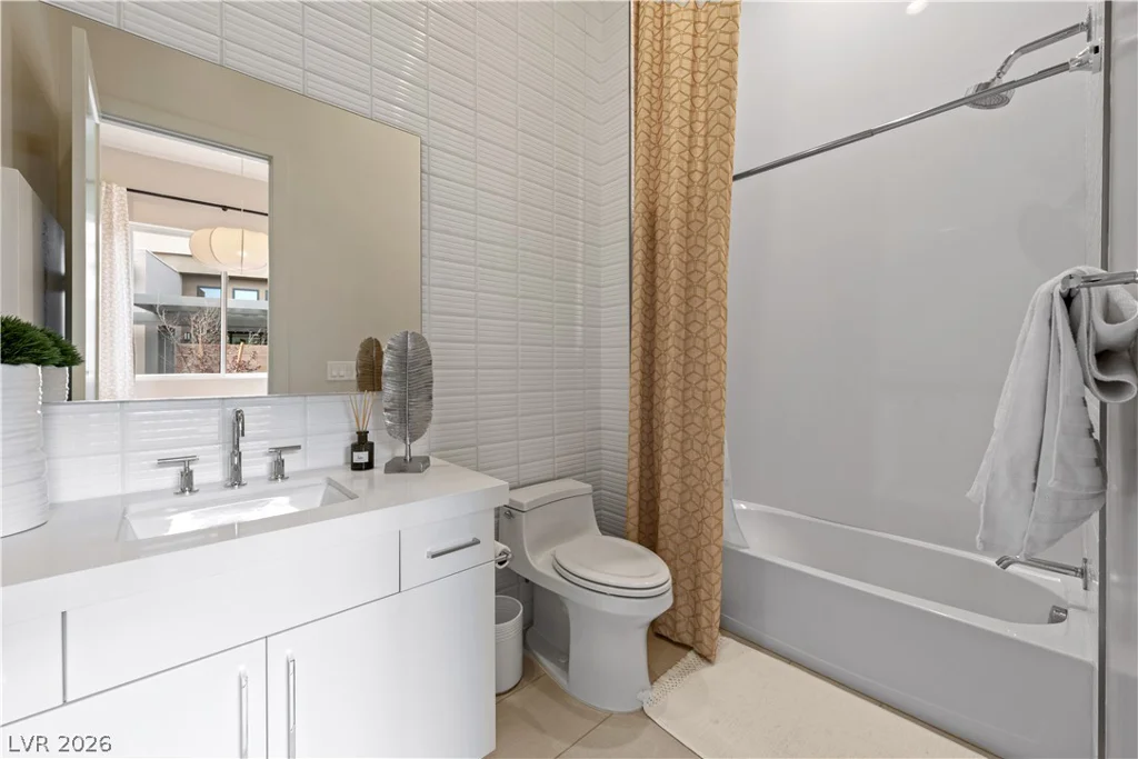 10932 White Clay, Las Vegas, NV 89135