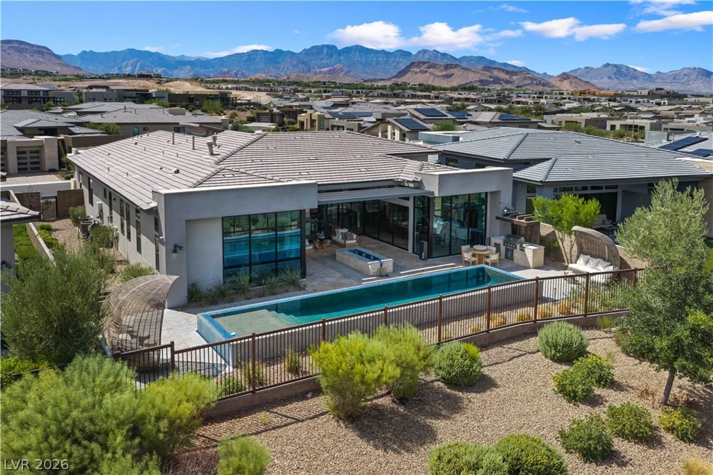10932 White Clay, Las Vegas, NV 89135