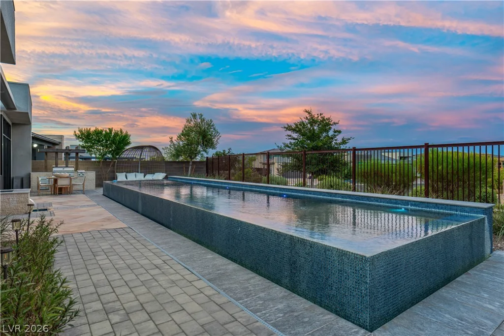 10932 White Clay, Las Vegas, NV 89135