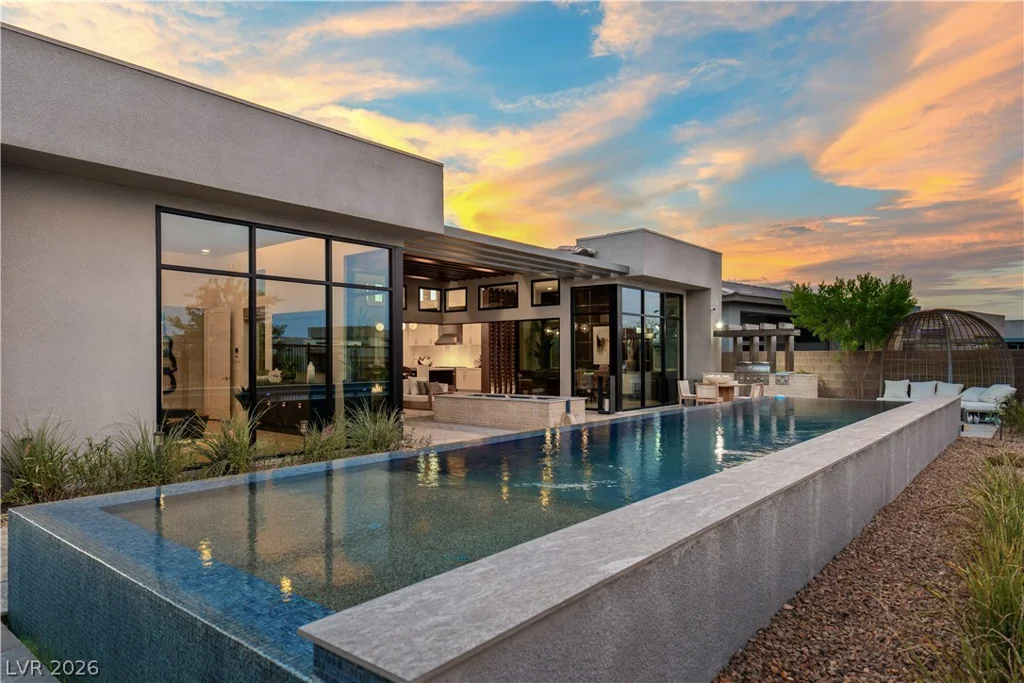 10932 White Clay, Las Vegas, NV 89135