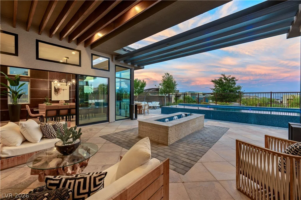 10932 White Clay, Las Vegas, NV 89135