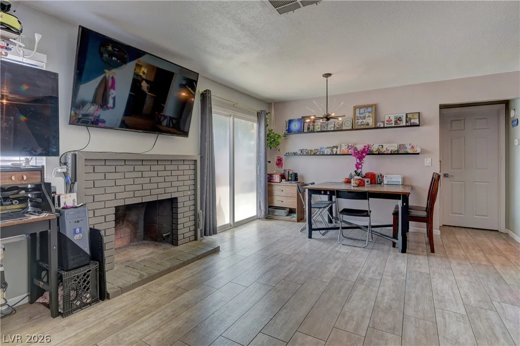 4821 Alameda, Las Vegas, NV 89110