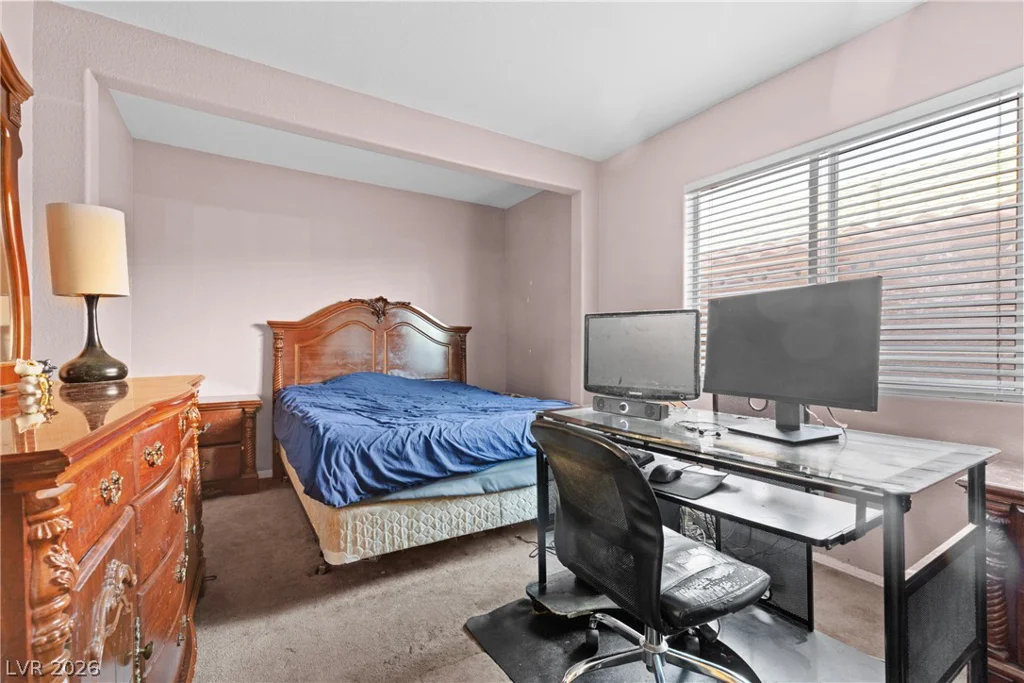 2000 Summit Pointe, Las Vegas, NV 89117