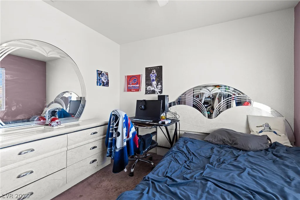 2000 Summit Pointe, Las Vegas, NV 89117