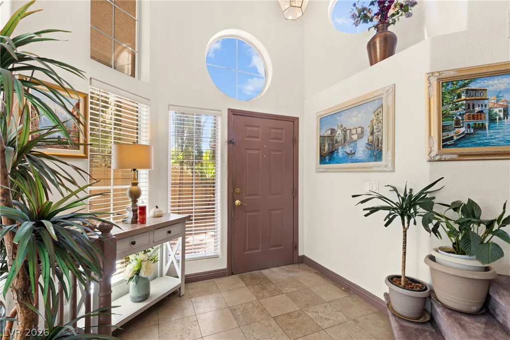 2000 Summit Pointe, Las Vegas, NV 89117