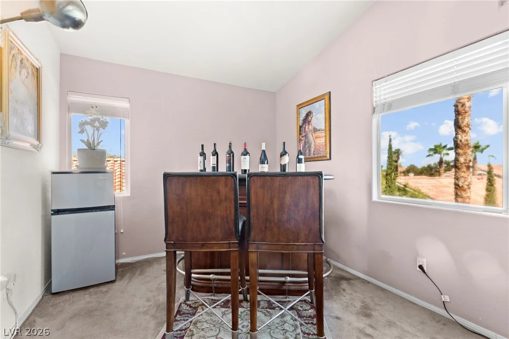 2000 Summit Pointe, Las Vegas, NV 89117