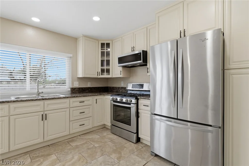 1801 Golden Shadow, Henderson, NV 89002