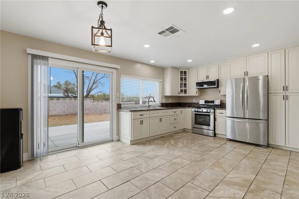 1801 Golden Shadow, Henderson, NV 89002