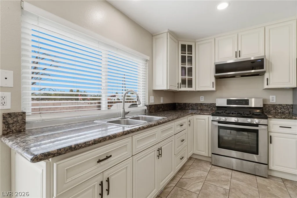 1801 Golden Shadow, Henderson, NV 89002