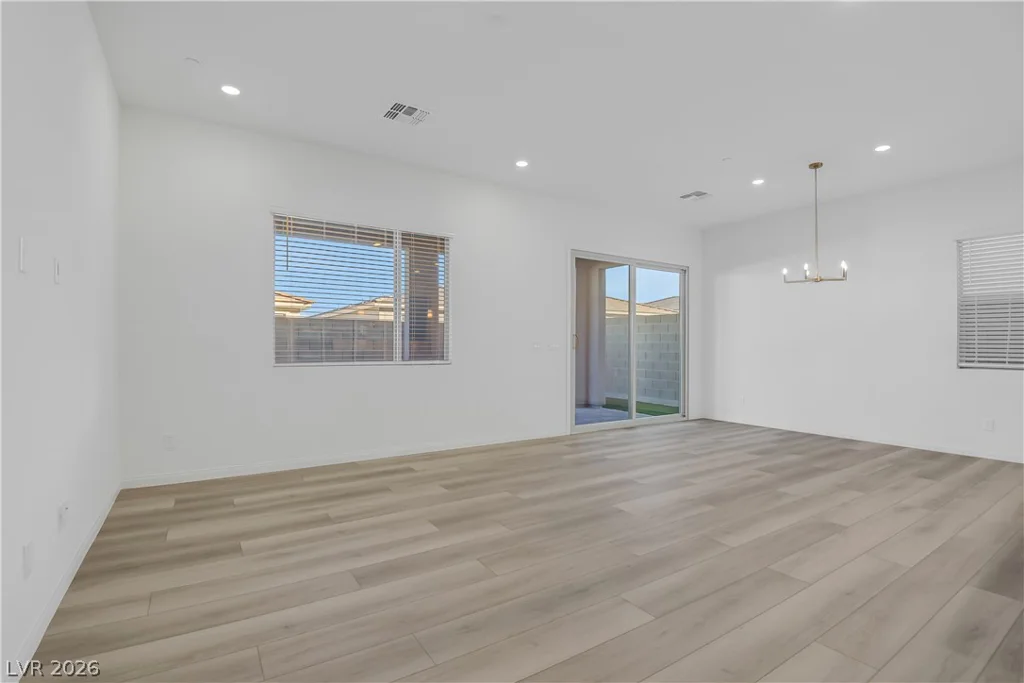 1570 Rock Kestrel, Las Vegas, NV 89138