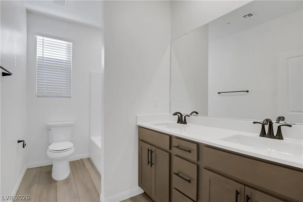1570 Rock Kestrel, Las Vegas, NV 89138