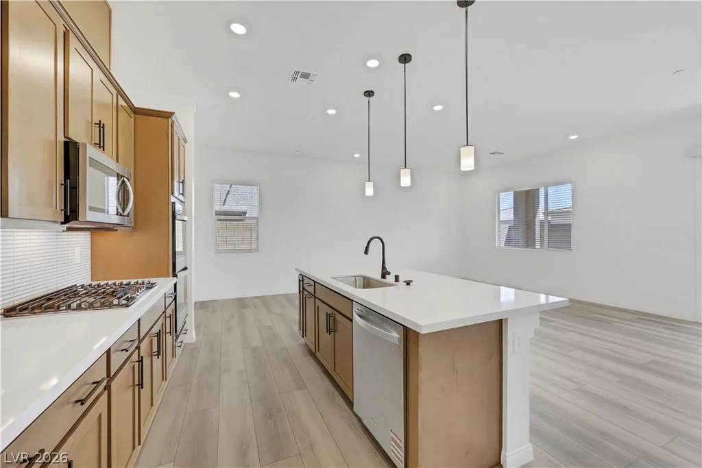 1570 Rock Kestrel, Las Vegas, NV 89138