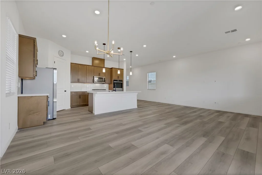 1570 Rock Kestrel, Las Vegas, NV 89138