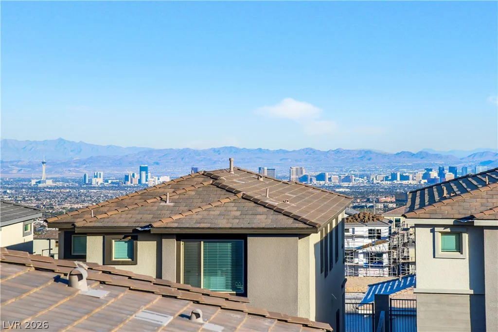1570 Rock Kestrel, Las Vegas, NV 89138