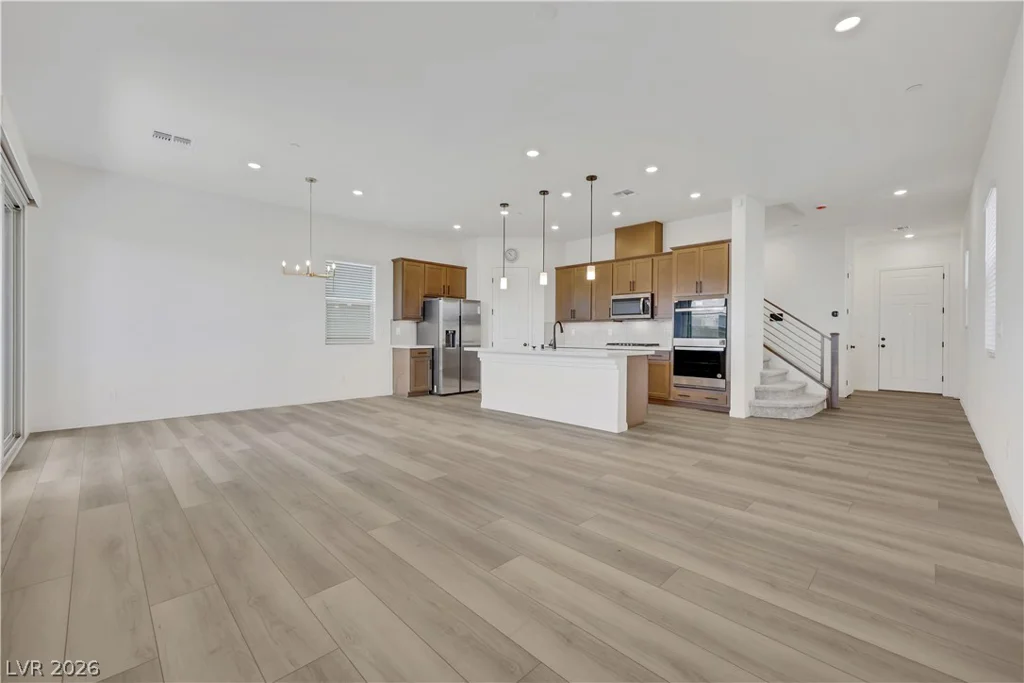 1570 Rock Kestrel, Las Vegas, NV 89138