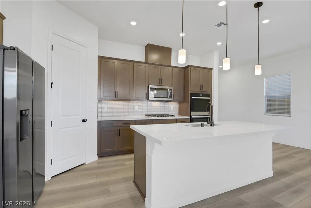 1570 Rock Kestrel, Las Vegas, NV 89138