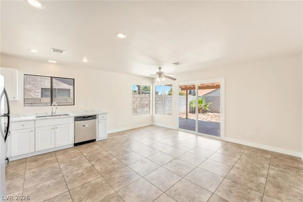 1805 Starbuck, Las Vegas, NV 89108