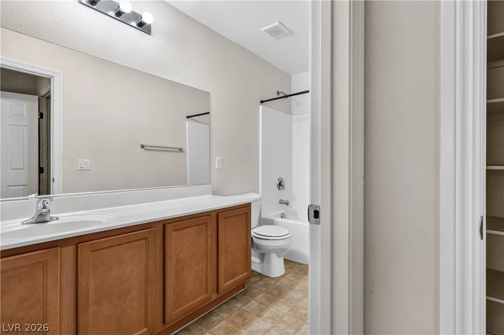 4524 Lower Deck, North Las Vegas, NV 89031