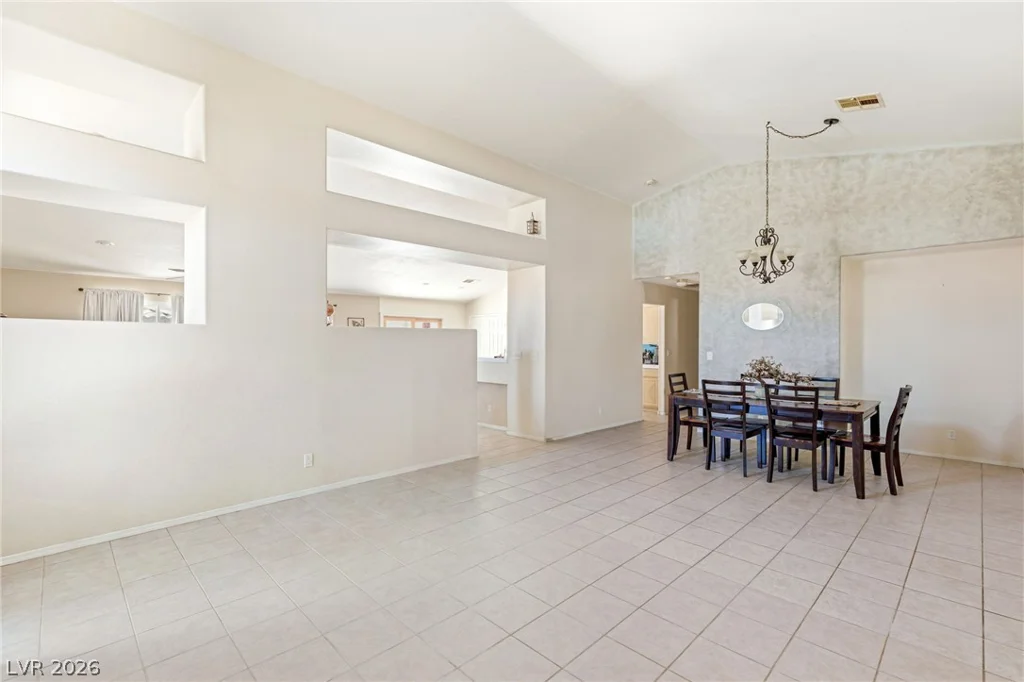 6302 Golden Rain, North Las Vegas, NV 89031