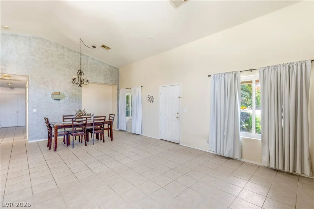 6302 Golden Rain, North Las Vegas, NV 89031
