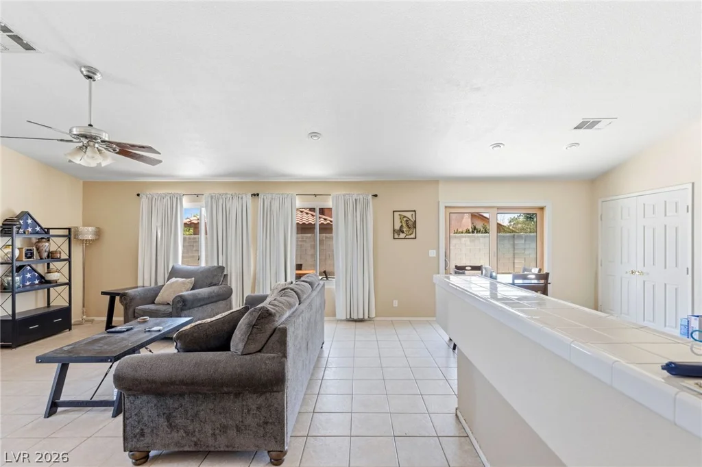 6302 Golden Rain, North Las Vegas, NV 89031