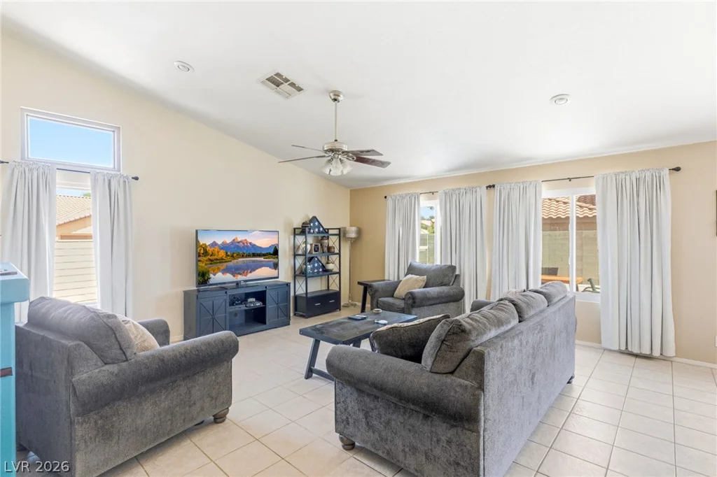 6302 Golden Rain, North Las Vegas, NV 89031