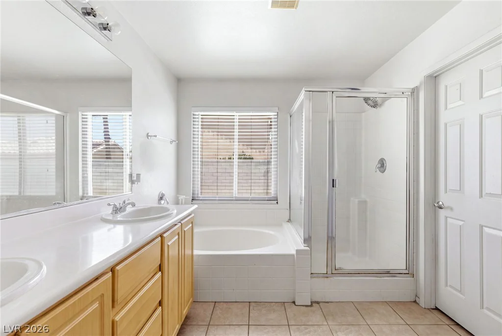 6302 Golden Rain, North Las Vegas, NV 89031