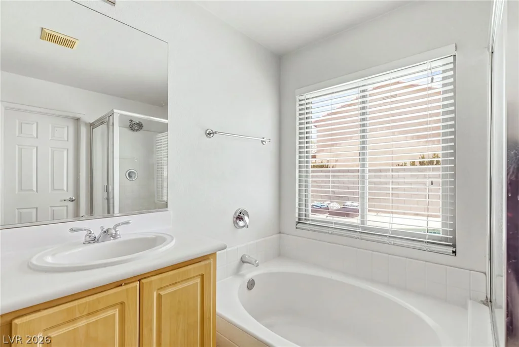 6302 Golden Rain, North Las Vegas, NV 89031