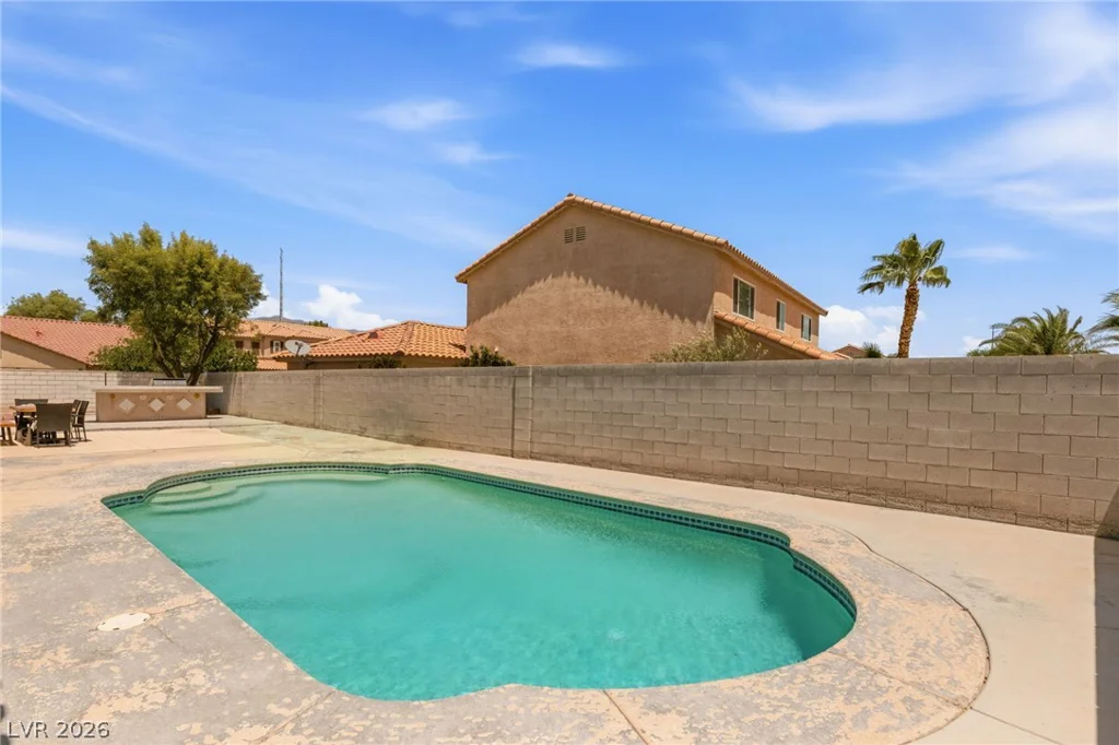 6302 Golden Rain, North Las Vegas, NV 89031