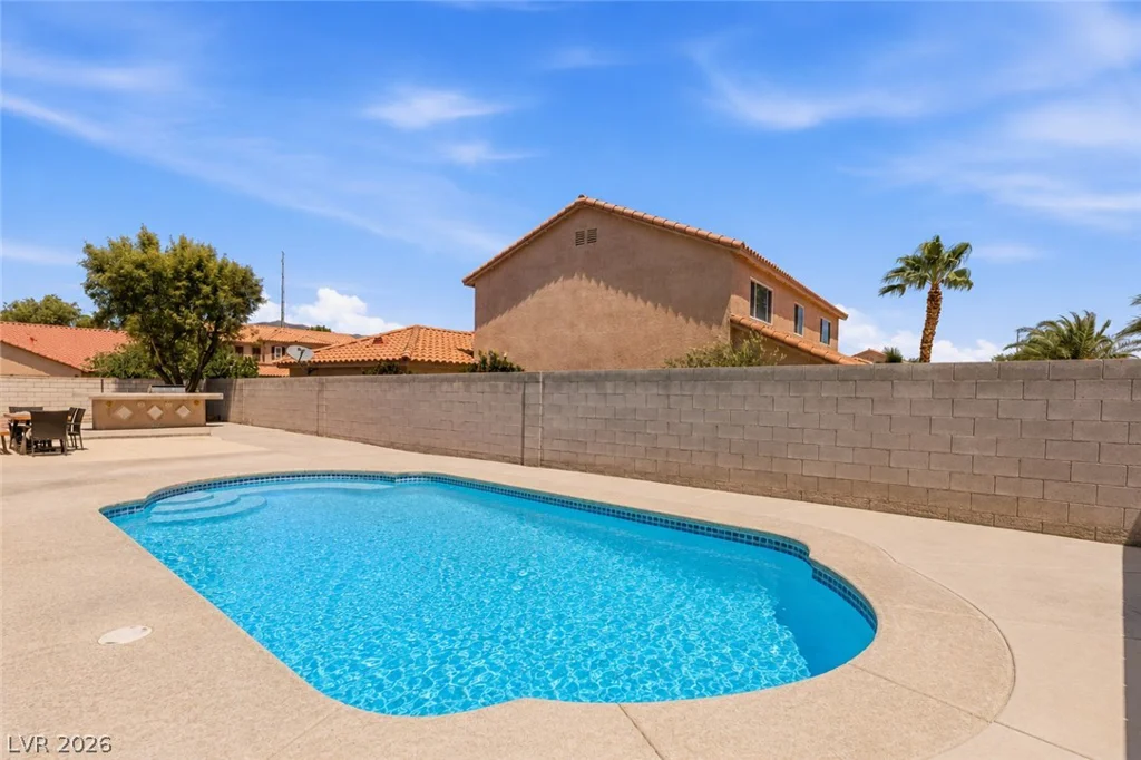 6302 Golden Rain, North Las Vegas, NV 89031