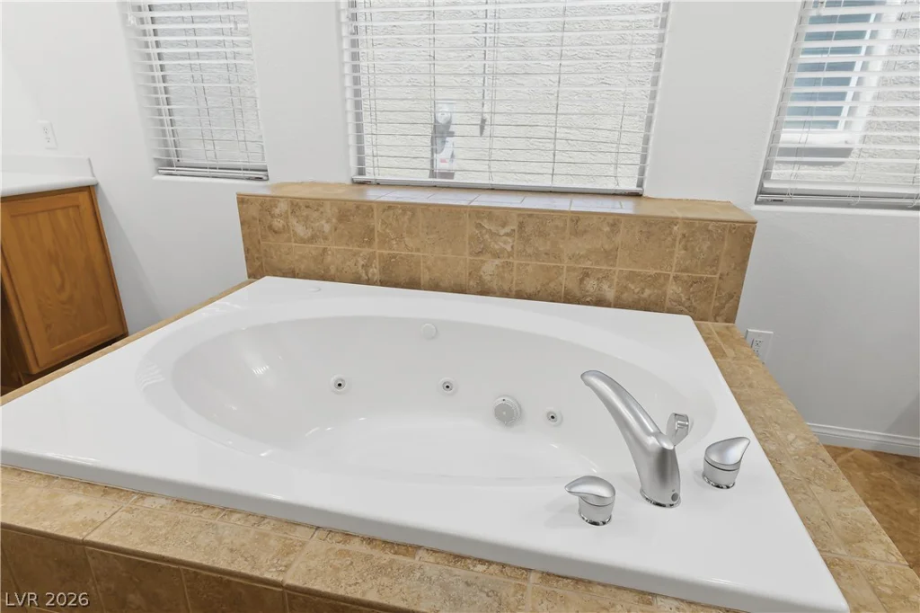 354 Shimmering Moon, Henderson, NV 89015