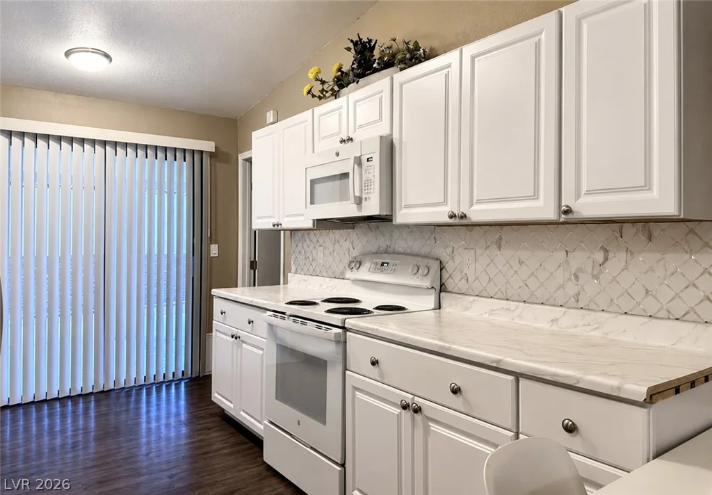 1608 Joshua Tree, Las Vegas, NV 89108