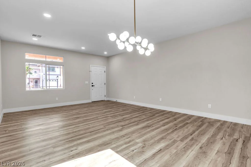 9004 Loggers Mill, Las Vegas, NV 89143