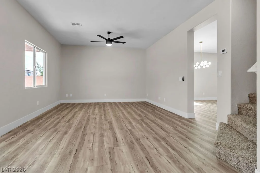 9004 Loggers Mill, Las Vegas, NV 89143
