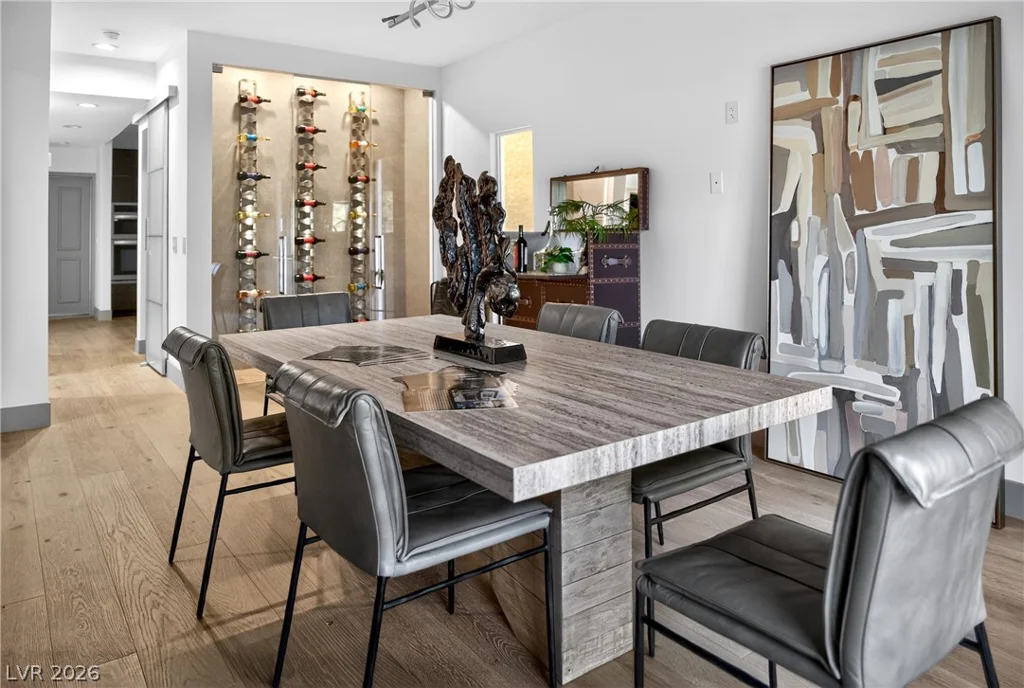 2861 Queens Courtyard, Las Vegas, NV 89109