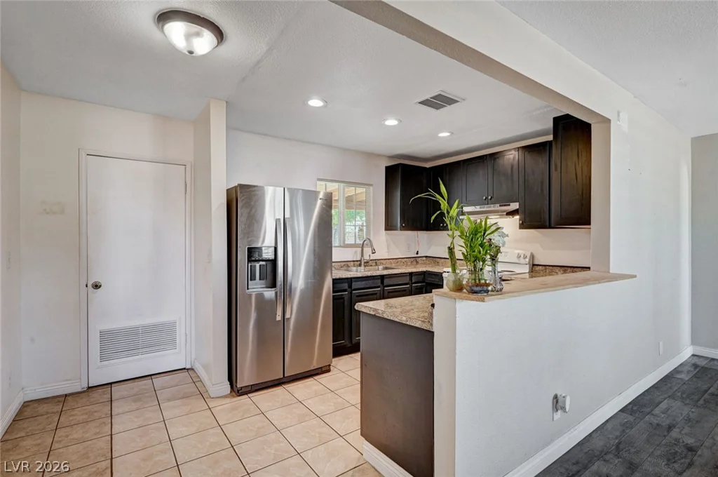 1720 Carson, Las Vegas, NV 89101
