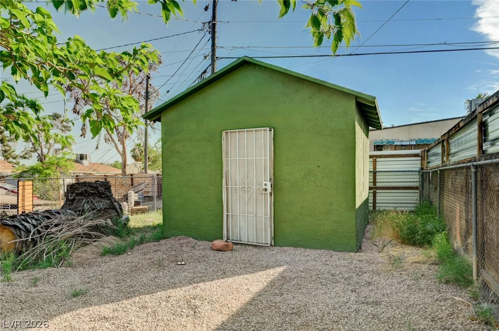 1720 Carson, Las Vegas, NV 89101