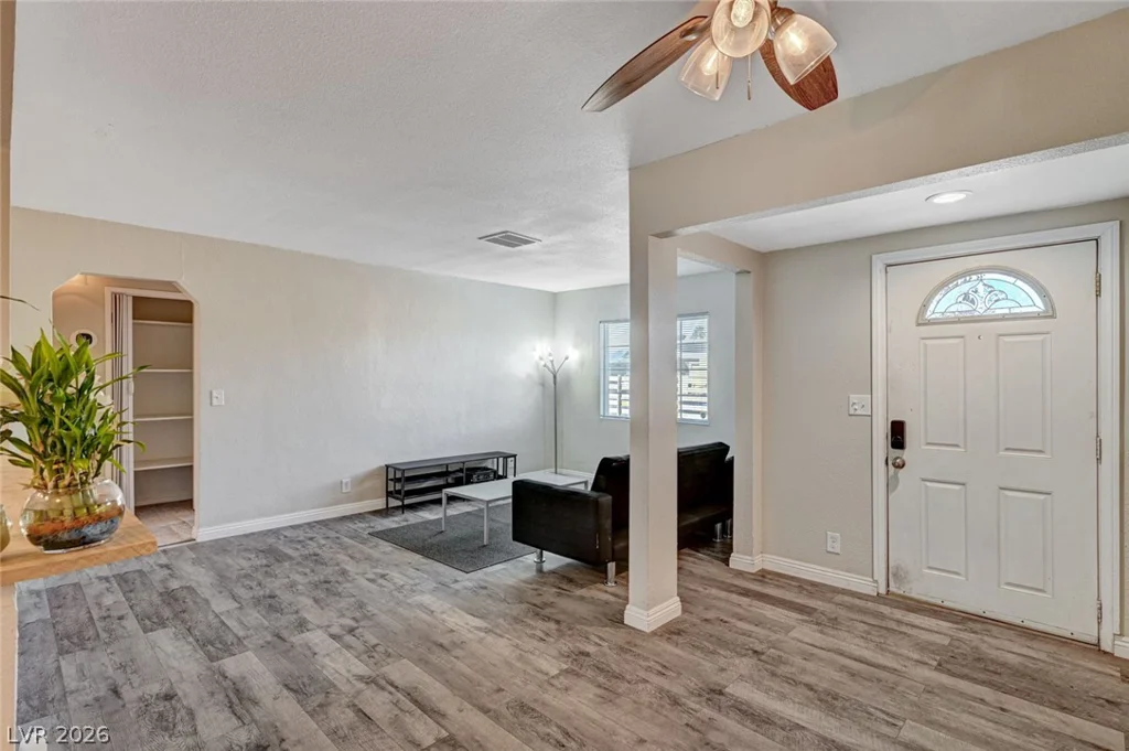 1720 Carson, Las Vegas, NV 89101