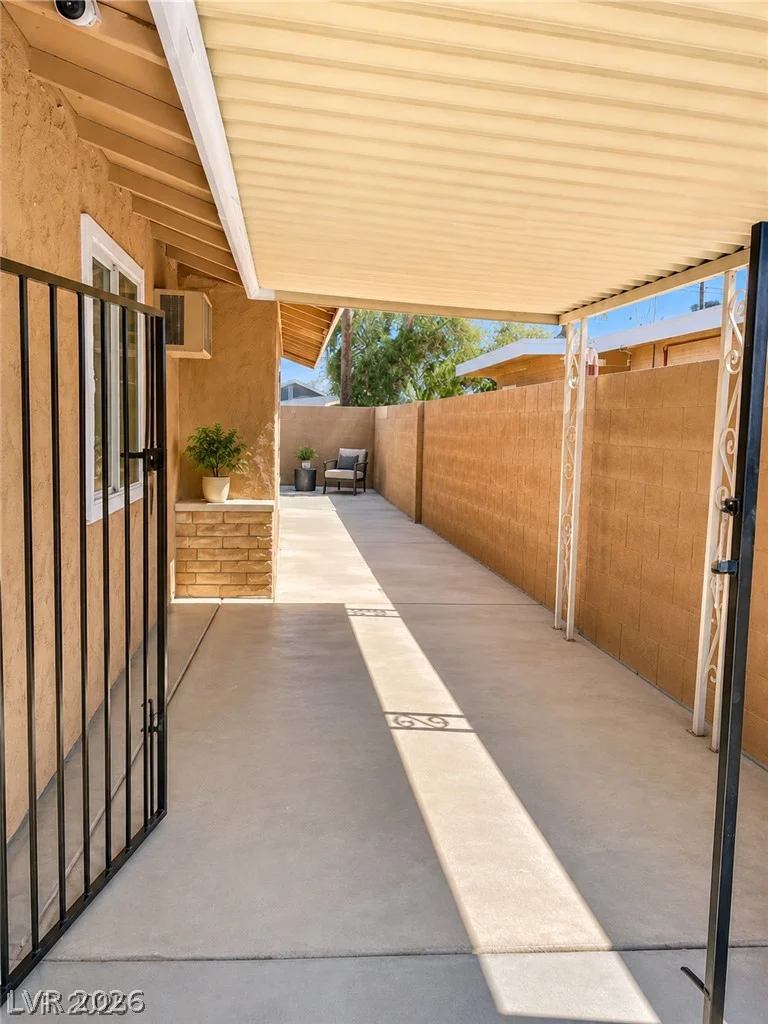 5108 Wilbur, Las Vegas, NV 89119
