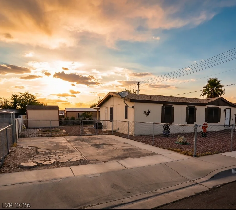 6188 Carlsbad, Las Vegas, NV 89156
